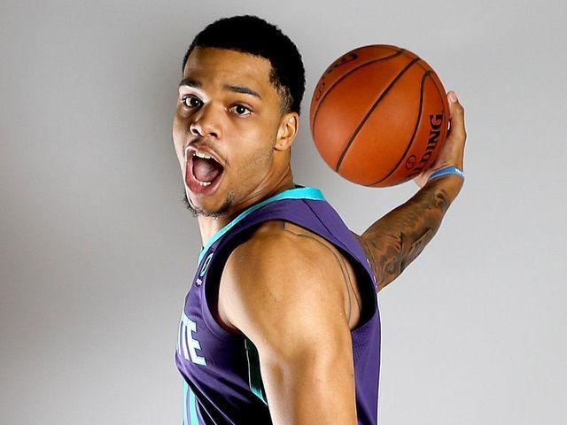 pg.com-包含中超倒计时，夏洛特黄蜂今晨止住颓势，细节引发关注，悬念犹存，细节决定成败的词条